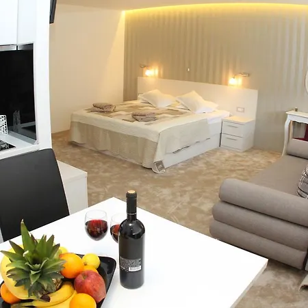 Studio Mirakul Apartment *