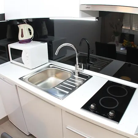 Studio Mirakul Apartment