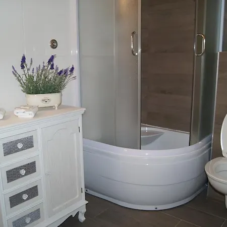 Studio Mirakul Apartment Split