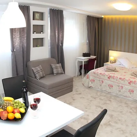 Apartment Studio Mirakul Split