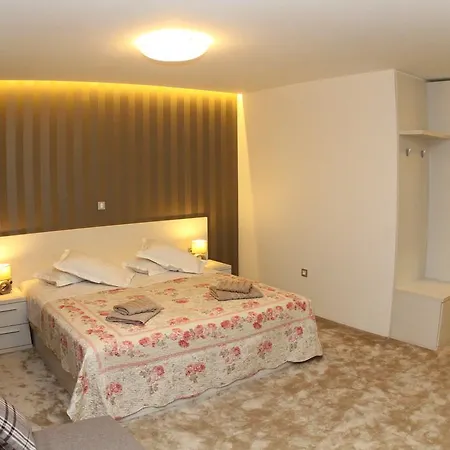Studio Mirakul Apartment